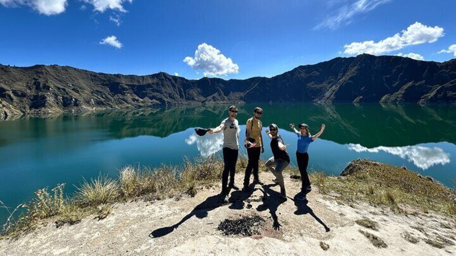 Volcanoes and Scenic Trails in Quilotoa