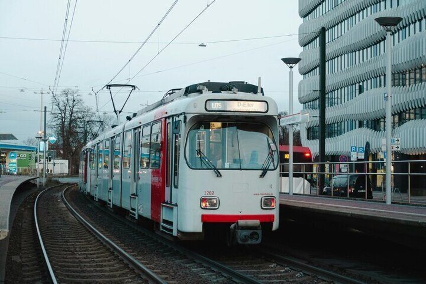 Cologne and Düsseldorf City Highlights Tour with Free Photos