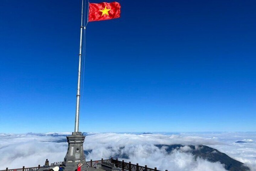2-Day Fansipan Trekking of Sapa Tour