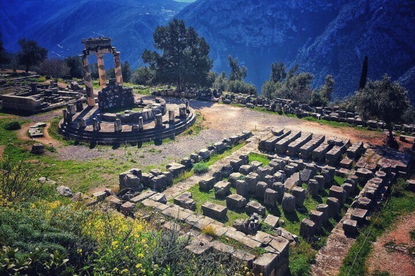Delphi & Monastery of Hosios Loukas Private Full Day Tour