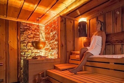 Baño turco al lado con experiencia en masajes y spa
