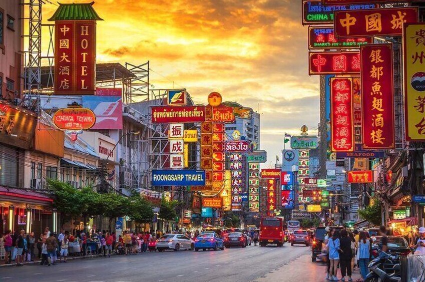 Bangkok Cultural Delight Tour with Guide