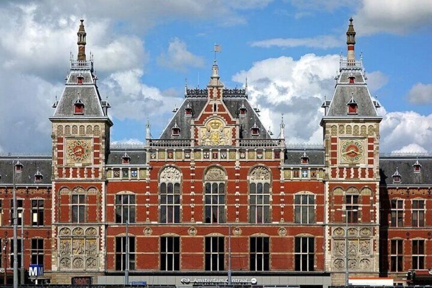 Dutch Delights and More in Amsterdam: A Self-Guided Audio Tour