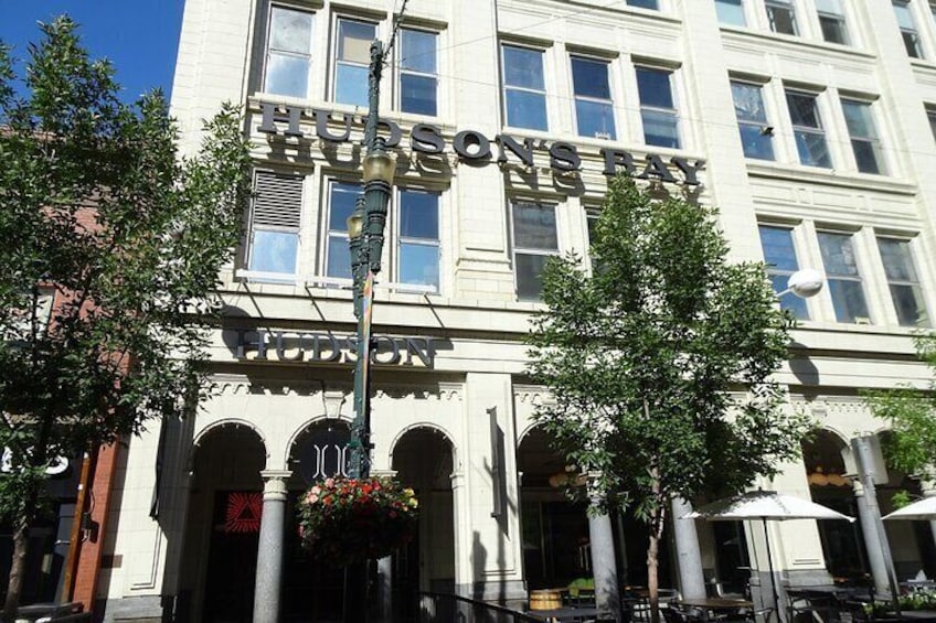 Calgary Self Guided Walking Tour and Scavenger Hunt