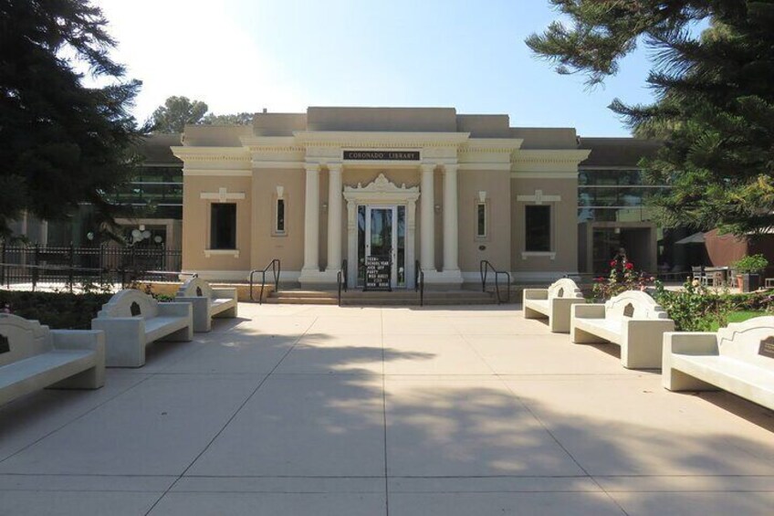 Coronado Library (and art museum). Photo by By Antony-22 CC4.0