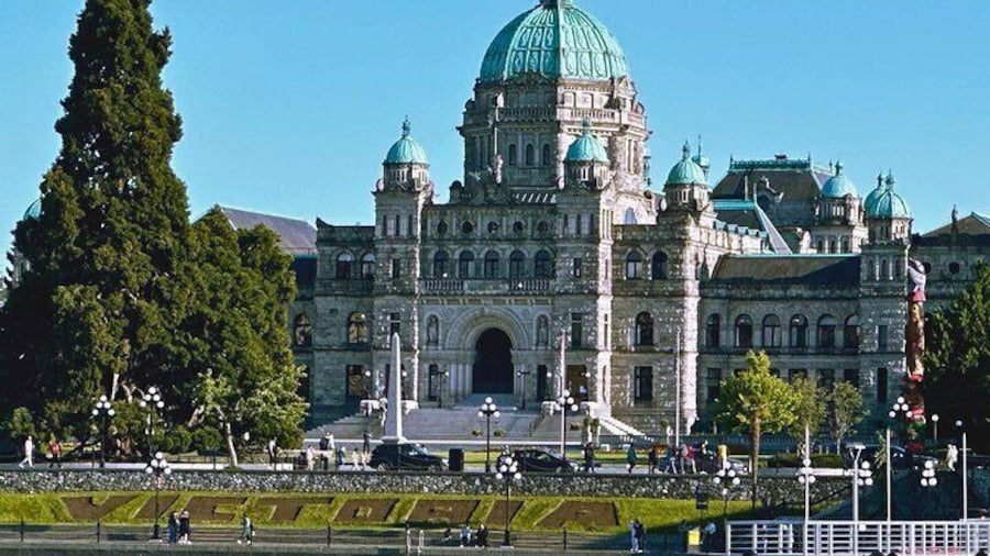 Half Day Victoria City Highlights Private Luxury Tour