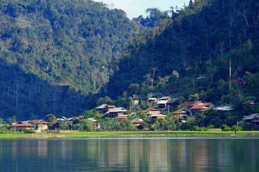 Hua Ma Cave and North-East Vietnam Private Tour 8 Days