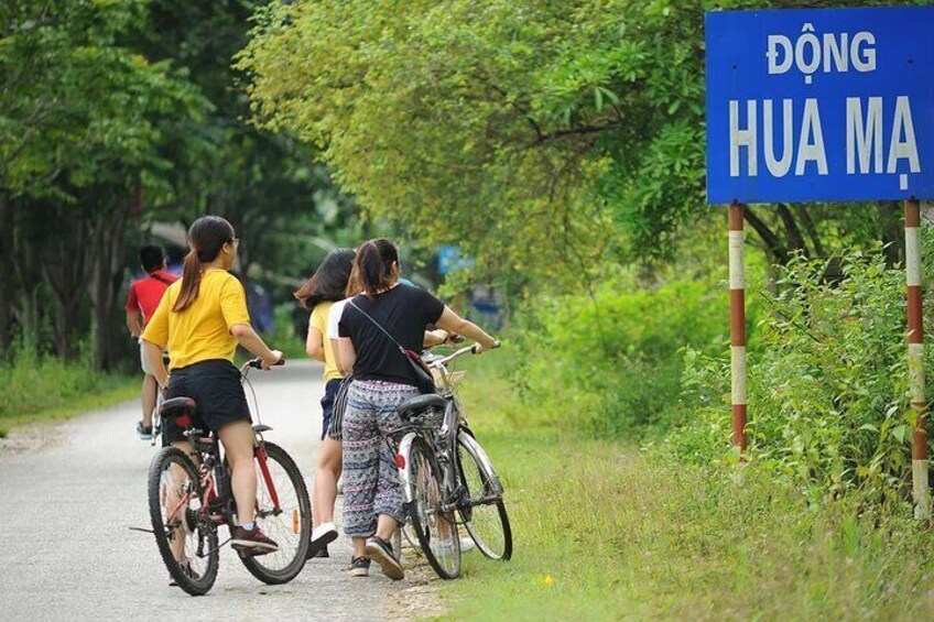 Hua Ma Cave and North-East Vietnam Private Tour 8 Days