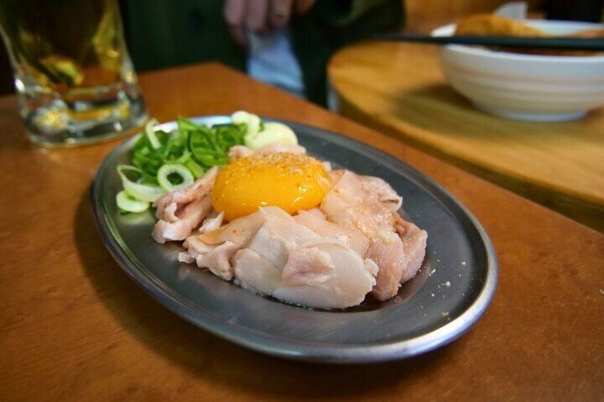 Tokyo Local Bar Hopping Tour in Shimbashi