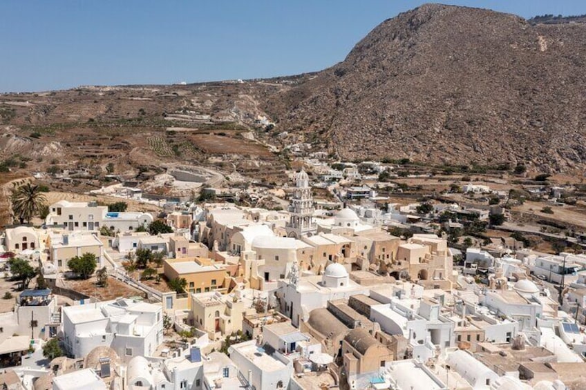 Revisit History and Explore Traditional Villages in Santorini