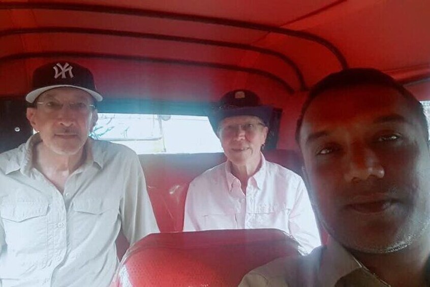 Kochi’s Best TukTuk Sightseeing Tour with Local Driver