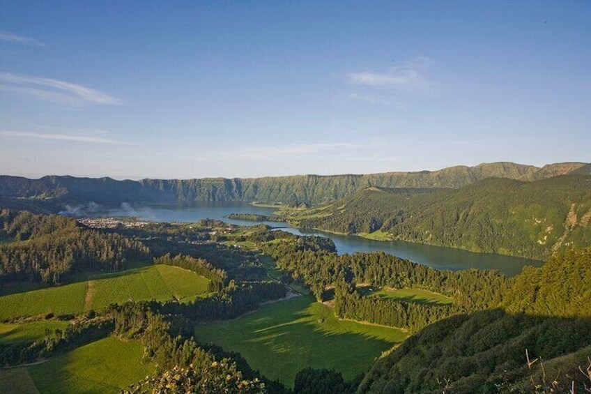 Private Tour Lagoa das Sete Cidades and Lagoa Do Fogo 