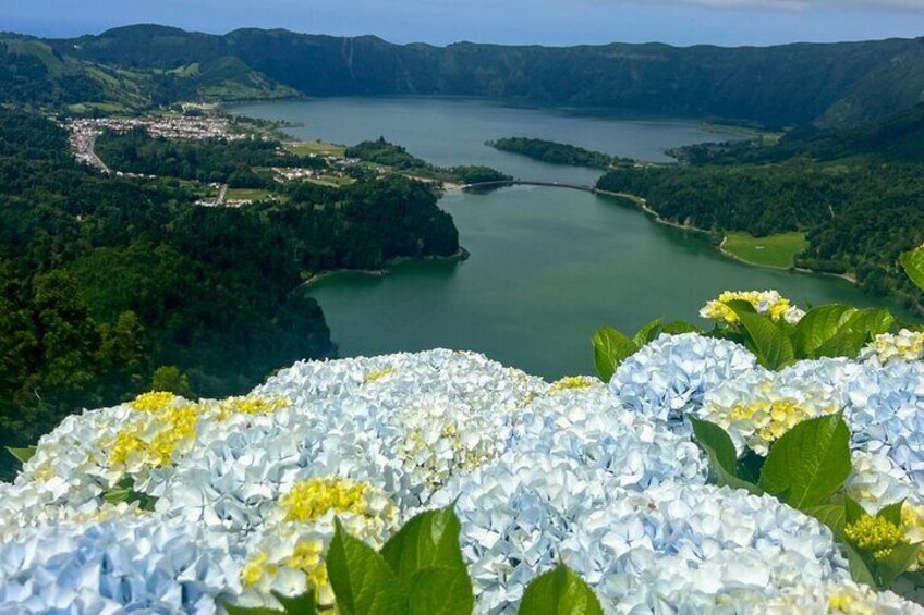 Private Tour Lagoa das Sete Cidades and Lagoa Do Fogo 