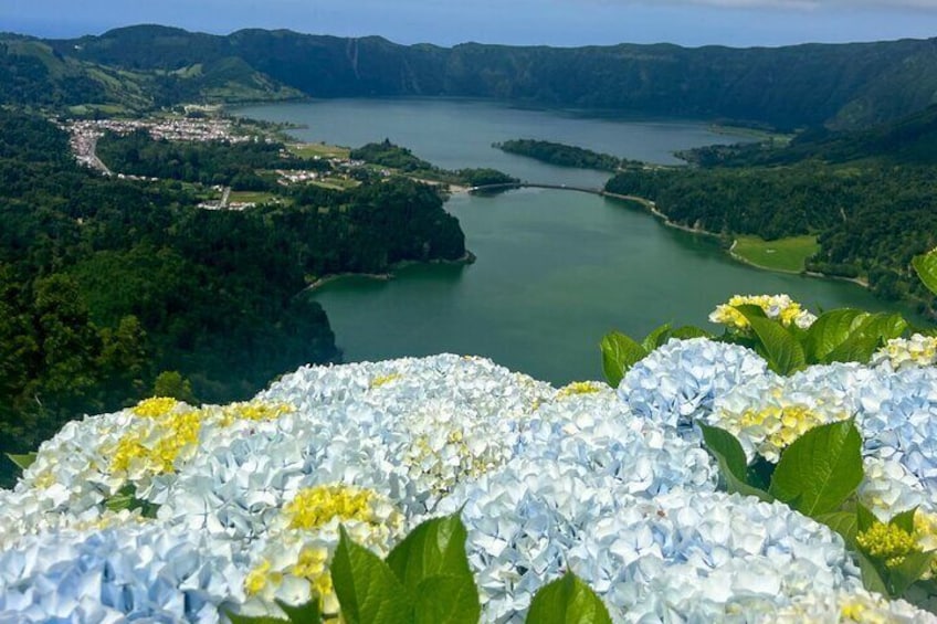Private Tour Lagoa das Sete Cidades and Lagoa Do Fogo