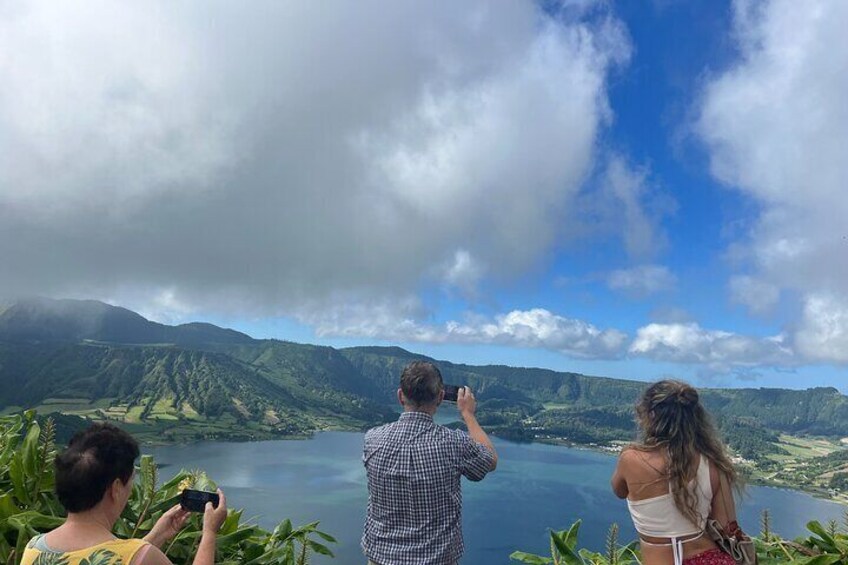 Private Tour Lagoa das Sete Cidades and Lagoa Do Fogo