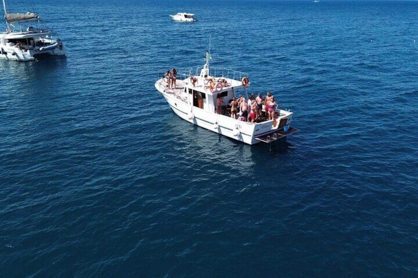Boat tour of the island of Ischia