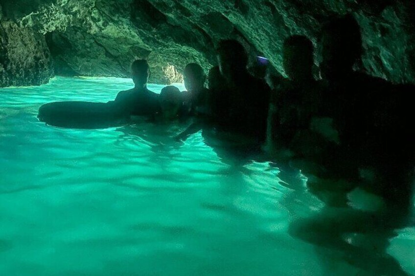 Boat tour of the island of Ischia 