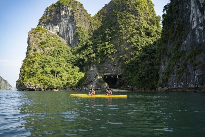 4 Days NinhBinh Tour Halong Bay Luxury Cruise