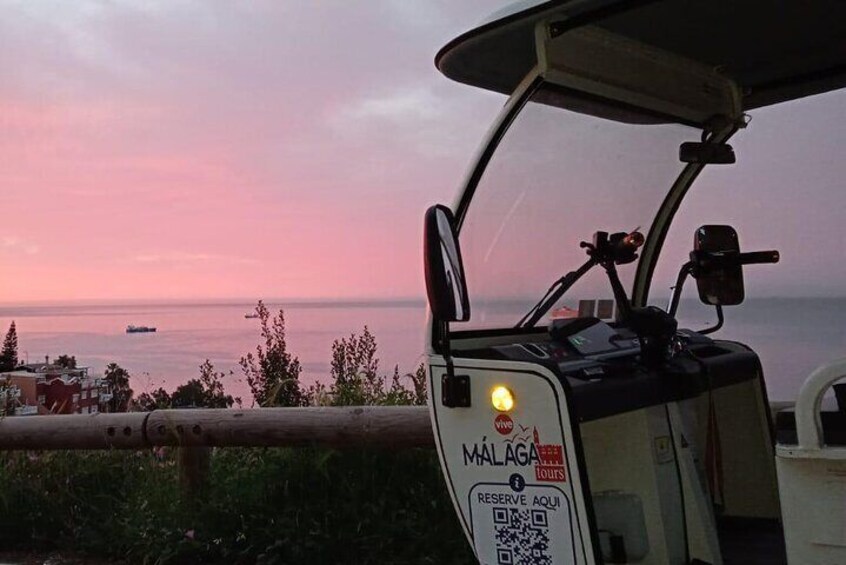 Tuk Tuk Private Guided Tour of Malaga by Beach and Centre