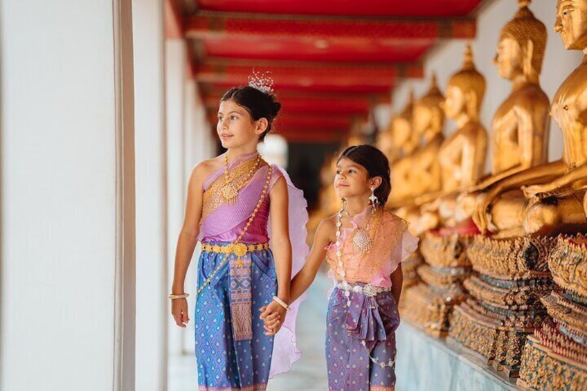 Thai Costume Rental and Photo Walk