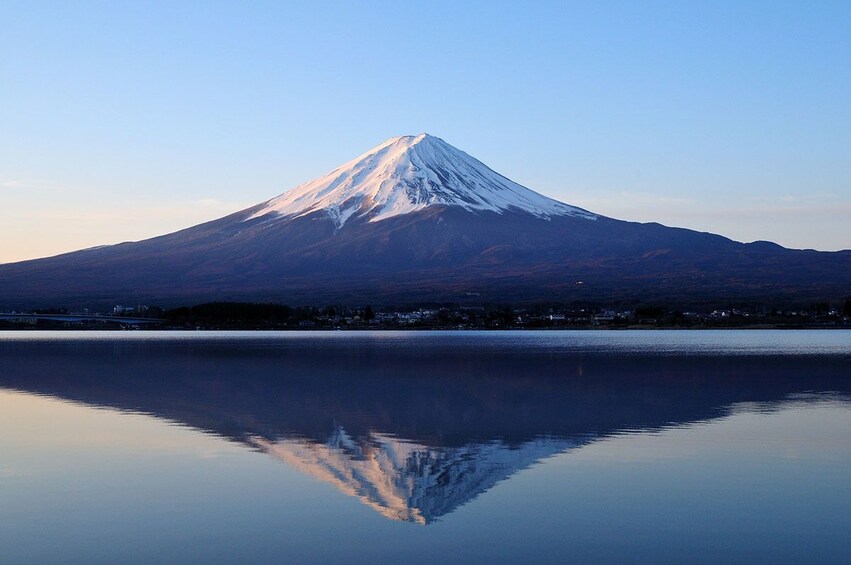 Mt. Fuji, Lake Suwa & Takayama 1 Way tour (Tokyo Dept)