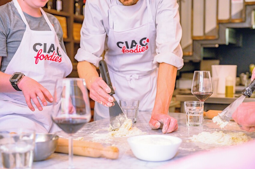 Small Group Pizza & Gelato Making Class With Unlimited Wine
