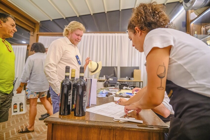 Semi-private Chianti Experience: Wine Tastings And Dinner In The Vineyard
