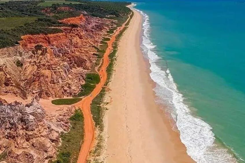 Cliffs in Focus: The Beauty of Gunga
