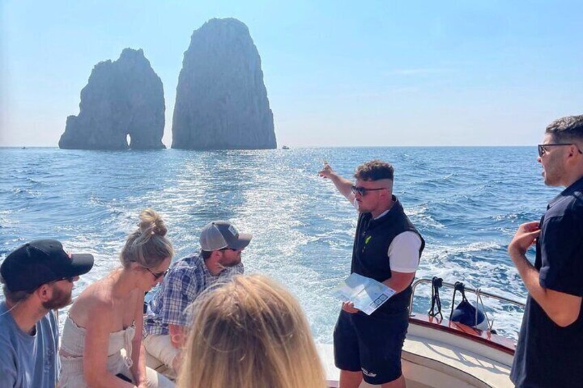 Positano Shared Tour to Capri and Blue Grotto 