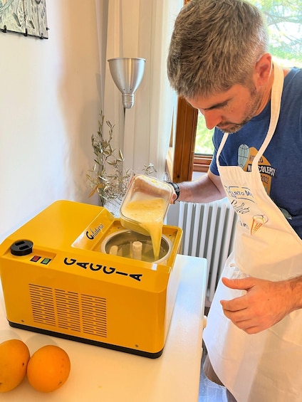Picture 2 for Activity Bologna: Gelato Making Workshop with a Professional