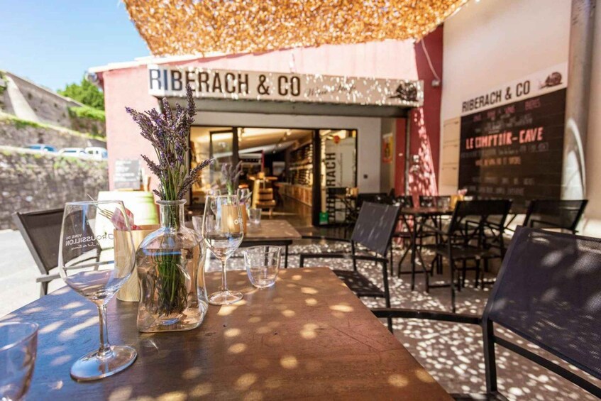 Visit the winery and taste the estate's wines