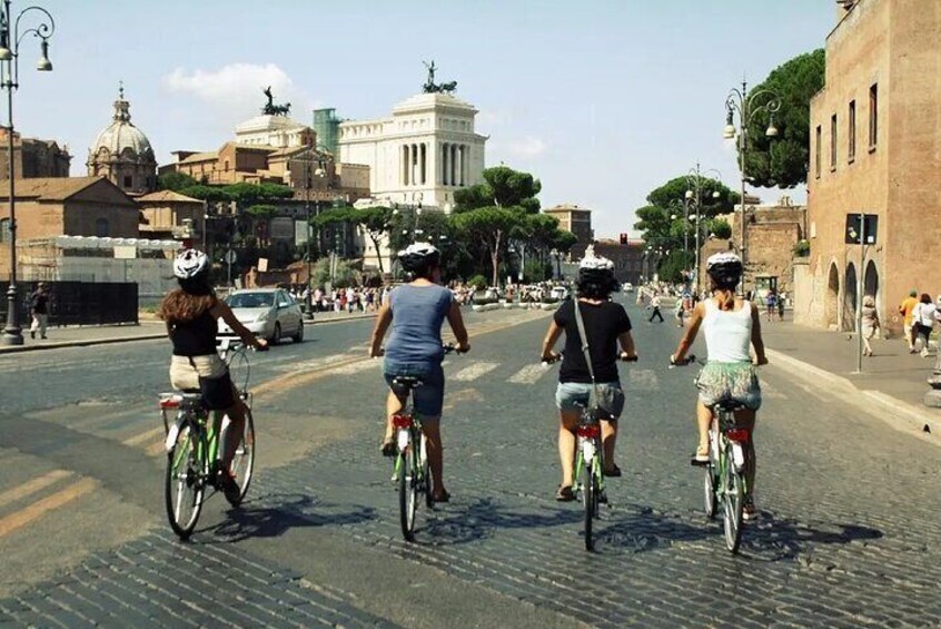 Definitive self-guided e-bike tour of the center of Rome