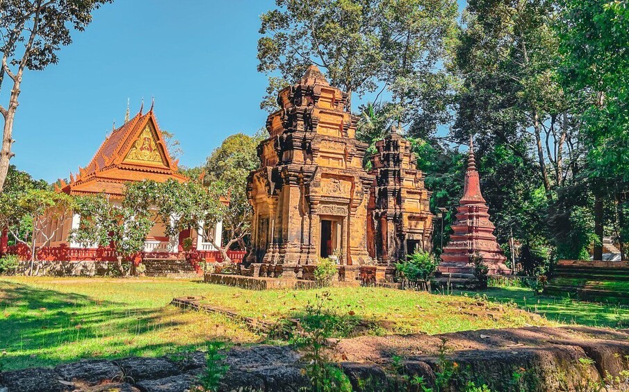 Picture 6 for Activity Siem Reap: FREE Market & Local Temple Tour