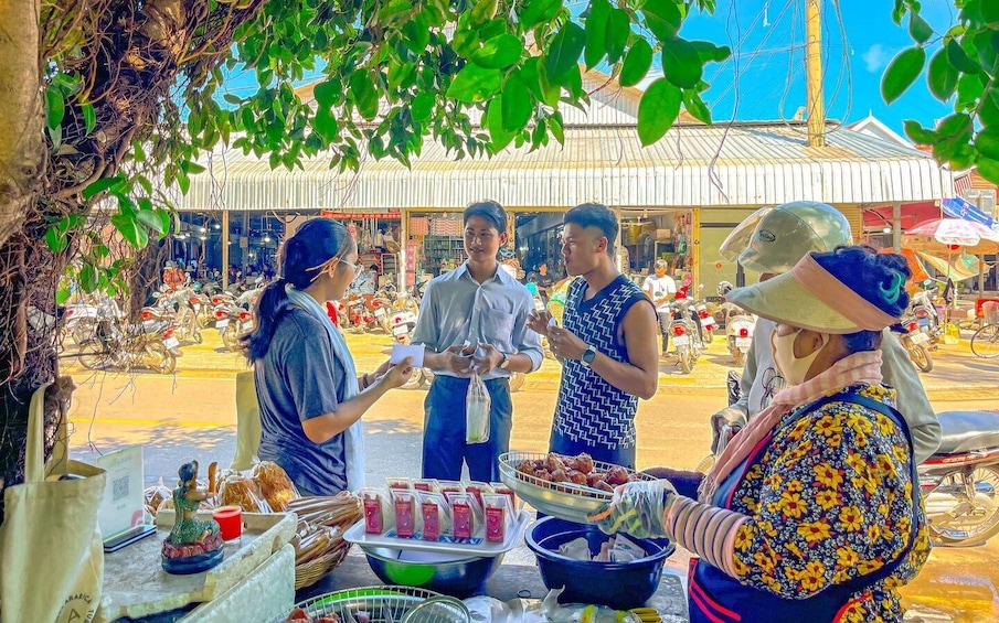 Picture 4 for Activity Siem Reap: FREE Market & Local Temple Tour