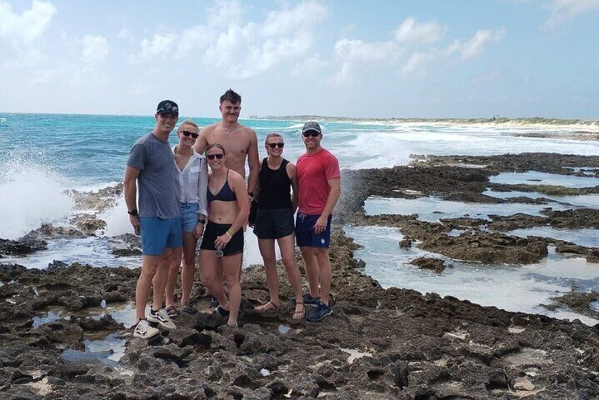 Amazing Private Tour in Cozumel with Snorkeling and Lunch 