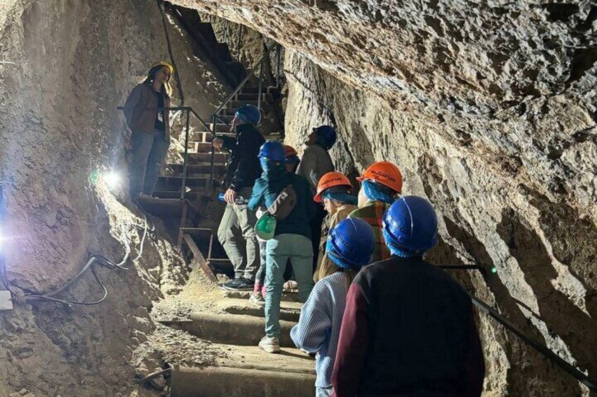 Magellan Cave Guided Exploration