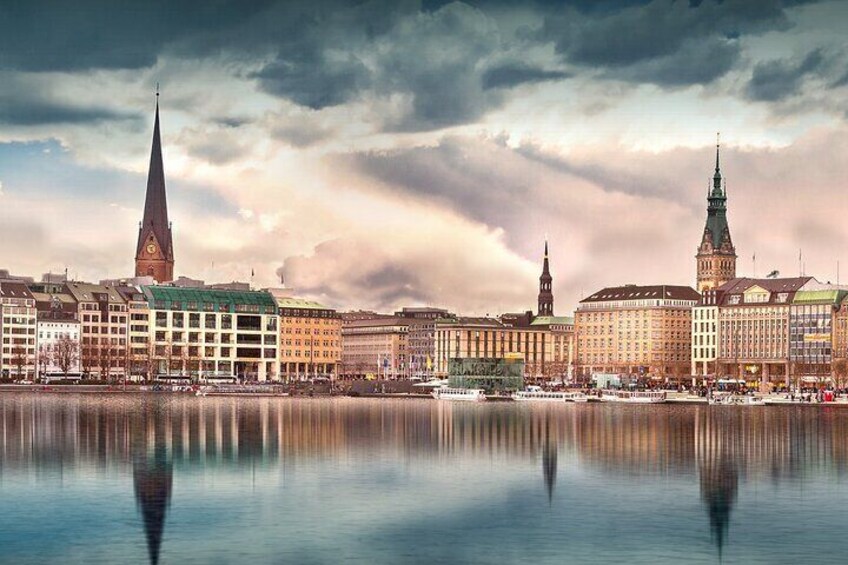 Self-Guided Tour of Hamburg with Interactive City Game