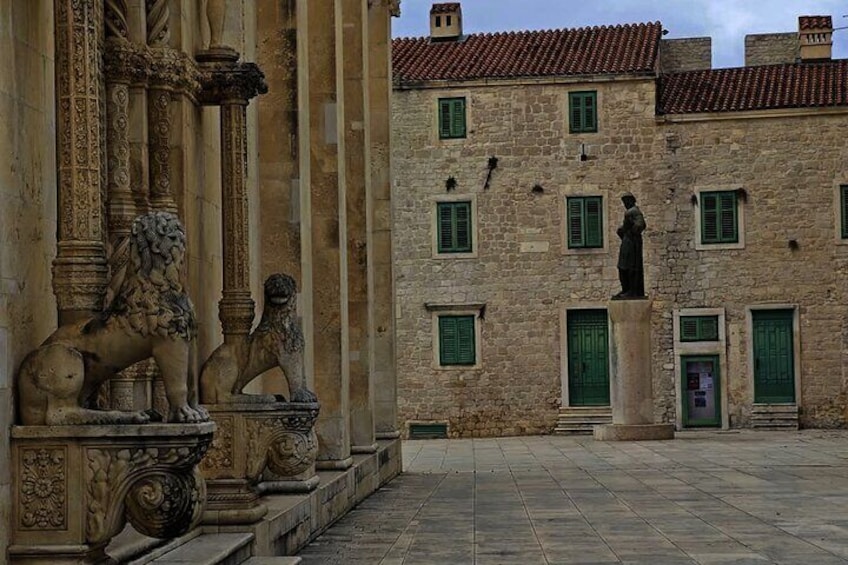 Sibenik Guided Walking Tour of the City Main Highlights