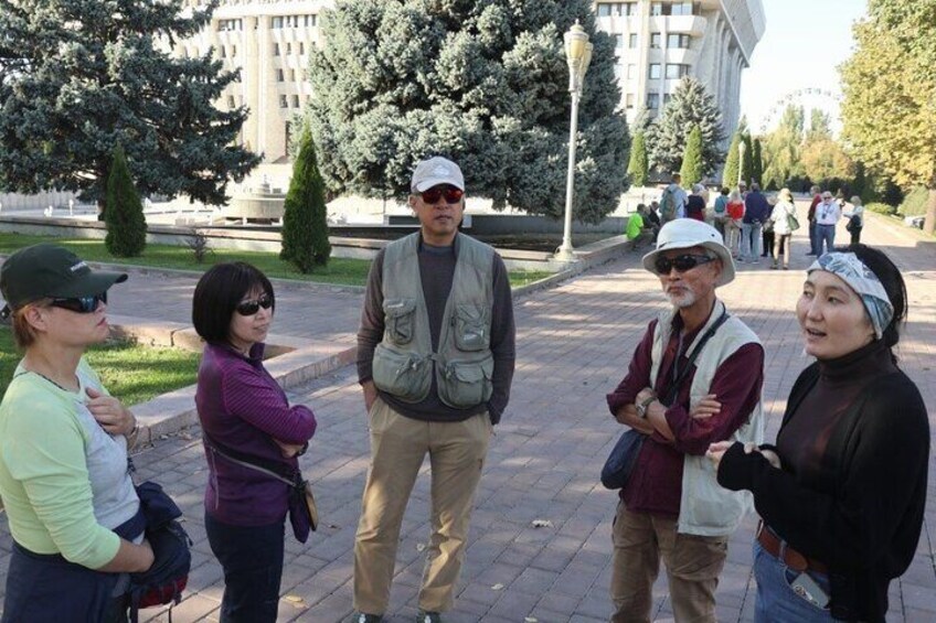 Bishkek Walking City Tour with a Local