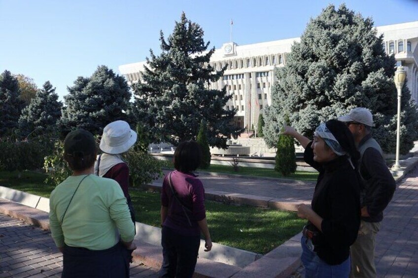 Bishkek Walking City Tour with a Local