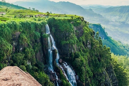 Explore Sigiriya, Kandy,Nuwaraeliya,Galle From Colombo