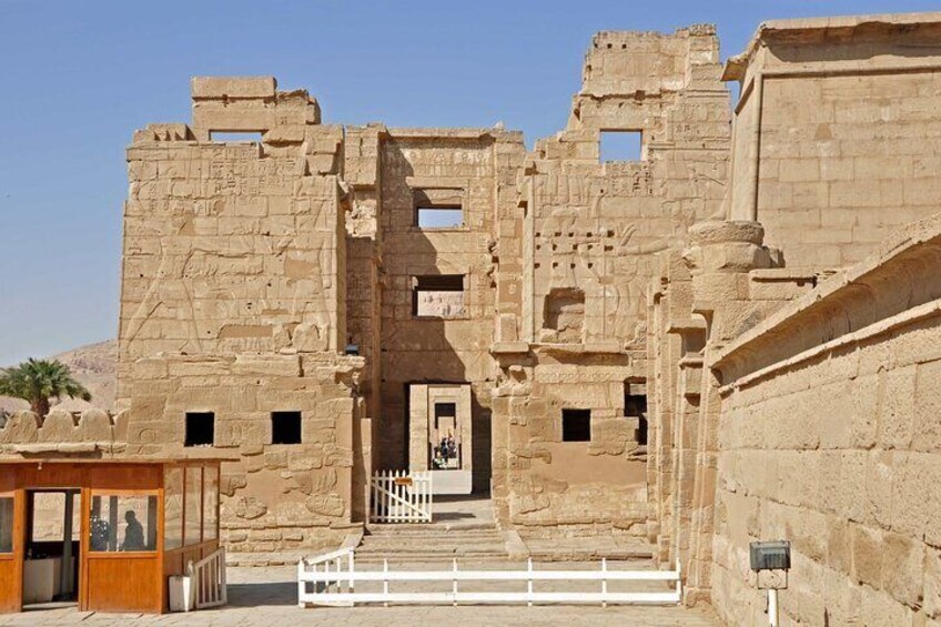 Luxor Day Tour Valley of Kings Queens Hatshepsut and Habu Temple