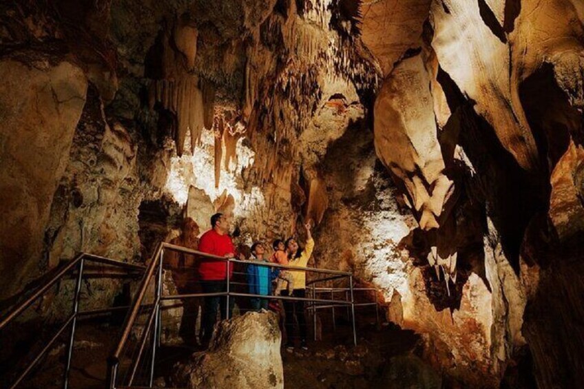 Wombeyan Caves: Wollondilly Cave Guided Tour 