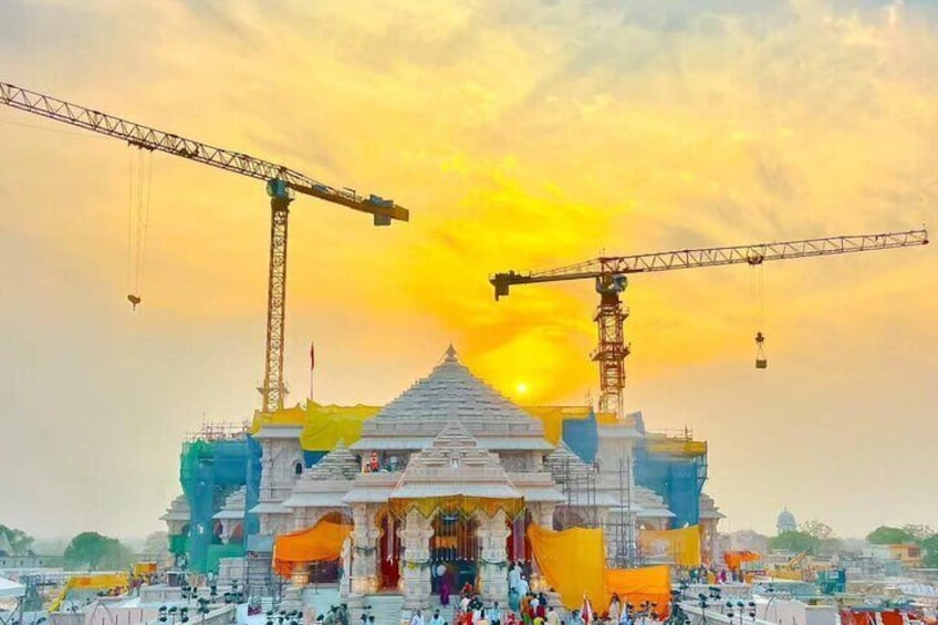 All inclusive Ayodhya Darshan Tour with Pickup