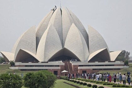 7 Night & 8 Days Private Luxury Golden Triangle with Mumbai Tour