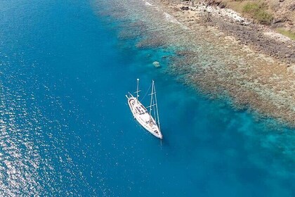 Yasawa Islands 12 Night Sailing Cruise Forward Cabin