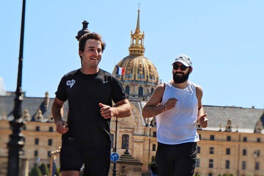 Paris Main Sights Group Running Tour 8K