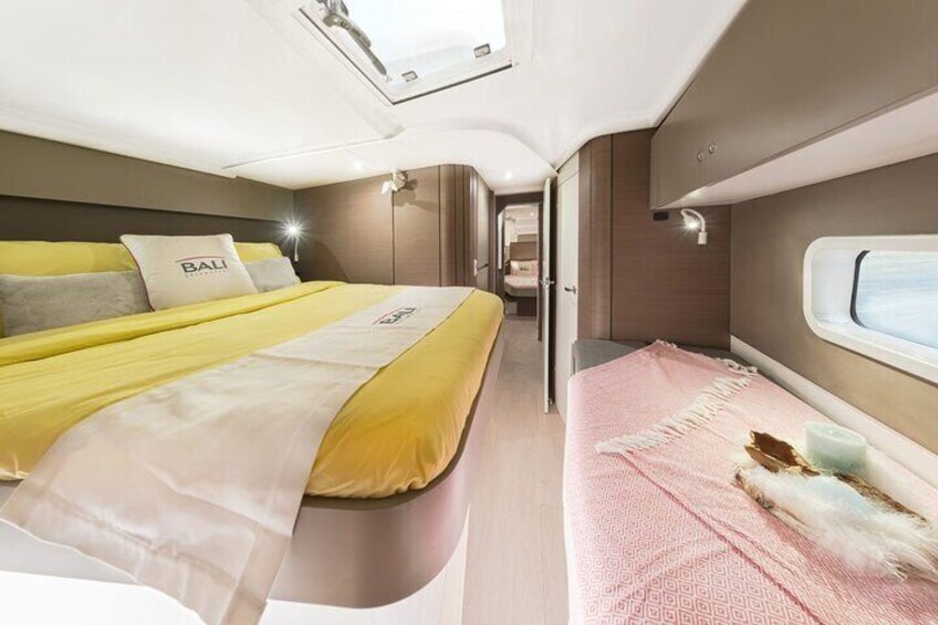 Catamaran trip and overnight stay in Palermo with meals for 8 people