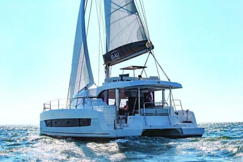 Catamaran trip and overnight stay in Palermo with meals for 8 people
