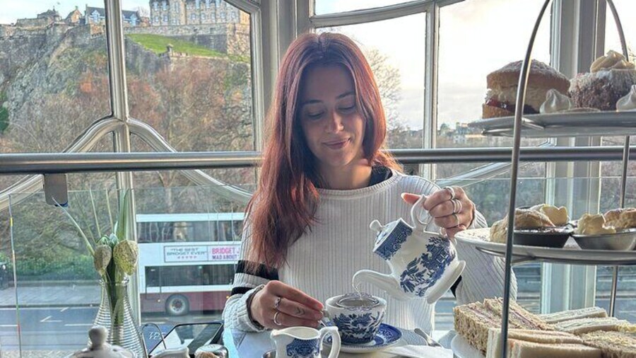 Traditional Afternoon Tea in Edinburgh with Castle View